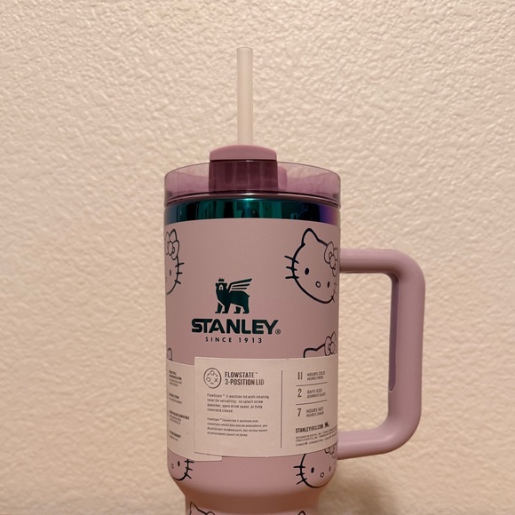 Hello Kitty x Stanley Purple Tumbler - Picture 7 of 7
